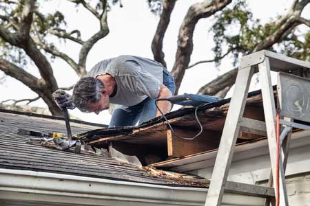 roof repair pic